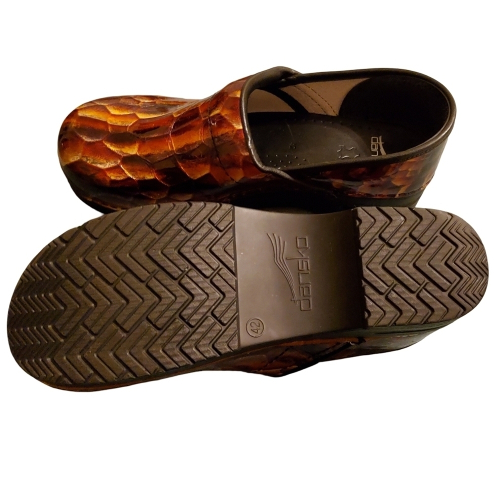 Dansko Honeycomb Pattern Clogs - image 7